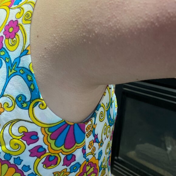 94 (VWC) Vintage. Womens. Handcrafted. Wild Paisley. Dress. - Picture 12 of 16